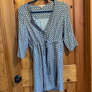 Cute dress w front tie